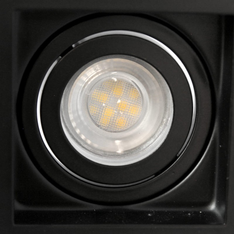 Detalle del Empotrable Akrah cuadrado negro