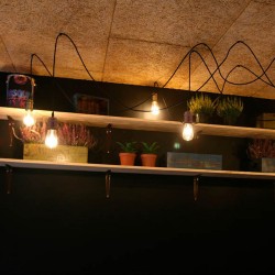 Portalámparas colgante latón cuero