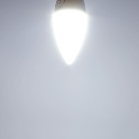 BOMBILLA LED VELA E14 ENCENDIDA