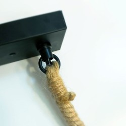 Foto detalle del soporte de la lámpara de techo winery