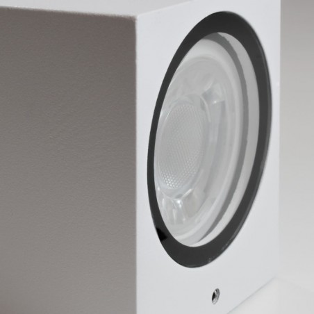 Detalle Aplique IP44 Confo 1xGU10 sobre superficie